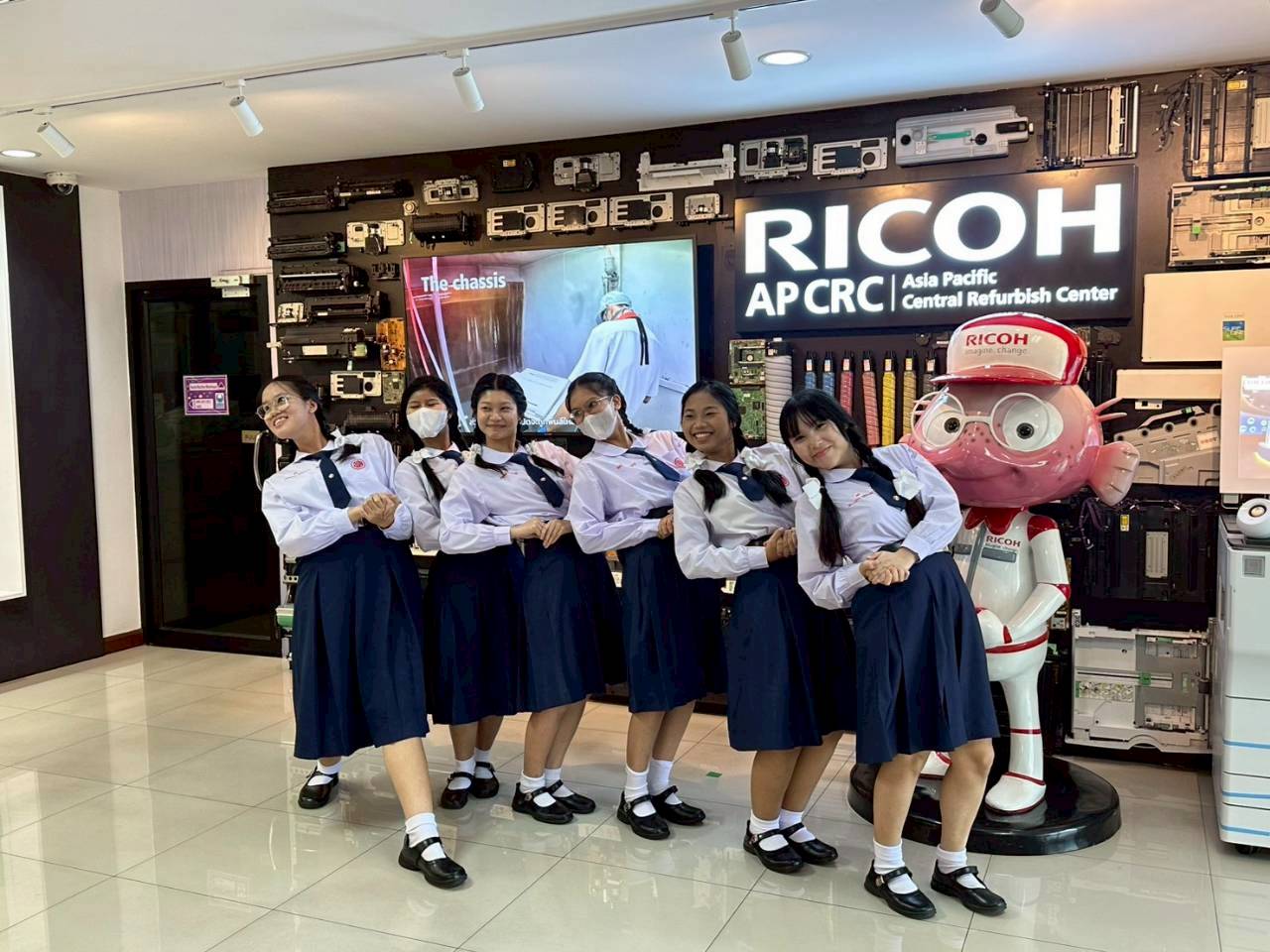 สร้างพลังเยาวชนพิทักษ์โลก มูลนิธิคุณลุยเดินหน้าโครงการรักษ์สิ่งแวดล้อม ก้าวสู่ปีที่ 2